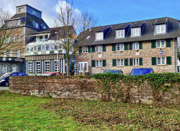 Heritage Hotel Exterior